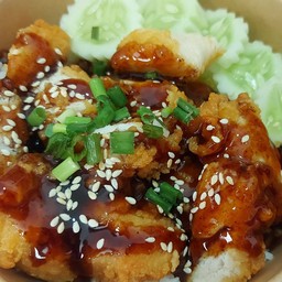 ข้าวซอสพริกเกาหลีไก่กรอบ