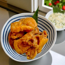 ทานเล่น ไก่ทาราอะเกะ สะโพกเต็มๆ ทำสด ไม่ไช่สำเร็จรูป (แป้งน้อย เนื้อเน้นๆ)