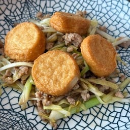 กุ้ยช่ายขาวเต้าหู้หมูสับ