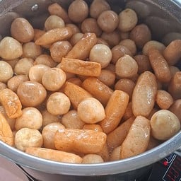 ลูกชิ้นสุดแซบ(สันป่าค่า)
