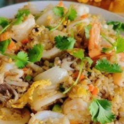 ข้าวผัดทะเล