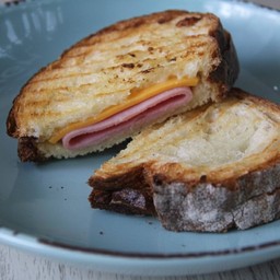 Ham&cheese sandwich