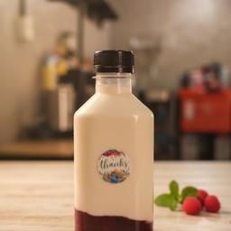 Milkberry Moment🍓🥛