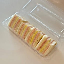 แซนวิชแฮมชีส 4 ชิ้น จุกๆ หน้าร้านขายดีมาก