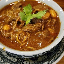 แกงฮังเลเนื้อโคขุน