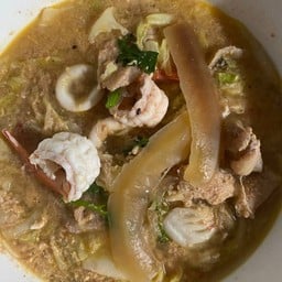 สุกี้แม่พลอย