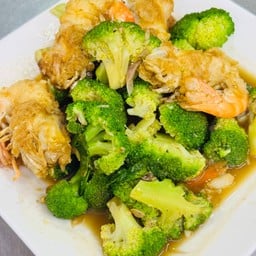 ผัดบรอกโคลี่