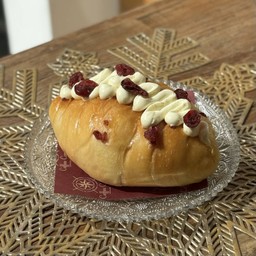 Shio-Pan แครนเบอร์รี่ครีมชีส