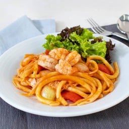 สปาเก็ตตี้ผัดกุ้ง