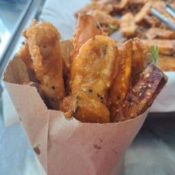 กล้วยทอด กล้วยปิ้ง รภัสสรณ์