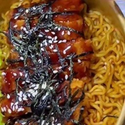 มาม่าหน้าไก่ทอดเกาหลีราเทอริยากื