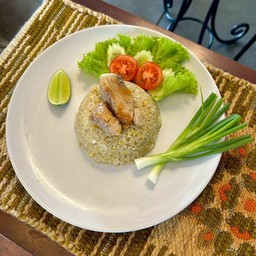 ข้าวผัดปลาเค็ม