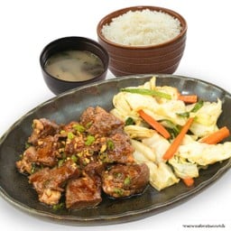 ชุดข้าวสเต็กเนื้อวากิว