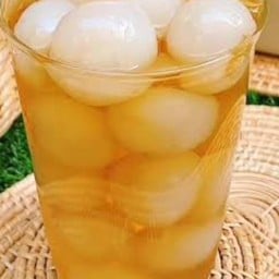 ขนม สุทธิสาร