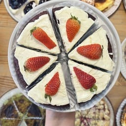 บราวนี่เรดเวลเวทชีสเค้ก