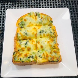 ปังอบชีส-หน้าผักโขม