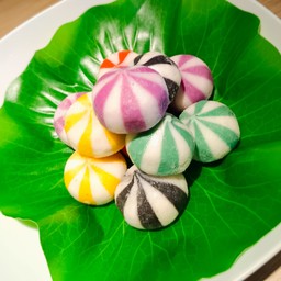 彩色丸子ลูกชิ้นปลาแฟนชี