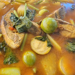 แกงส้มปลามงผักรวม