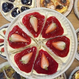 สตรอว์เบอร์รี่ชีสพาย