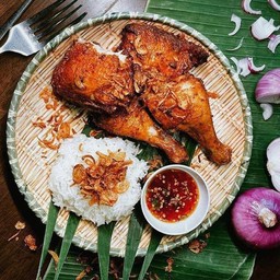 ชุดอิ่มคู่ ไก่ทอดหาดใหญ่ สำหรับ 2คน