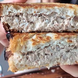 ทูน่ามายองชีส