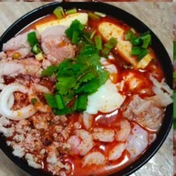 มาม่าเย็นตาโฟทรงเครื่องต้มยำ