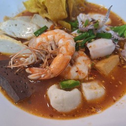 เย็นตาโฟต้มยำทะเล