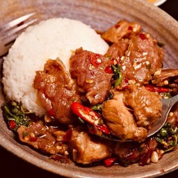 ข้าวกะเพราสันในโคขุน