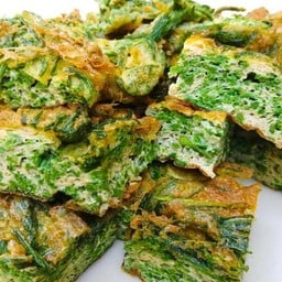 ไข่เจียวชะอม