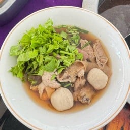ก๋วยเตี๋ยววัดดงมูลเหล็ก (หนองบัว)