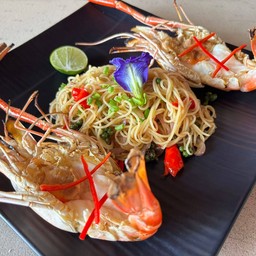 สปาเก็ตตี้กุ้งเผาพริกสด