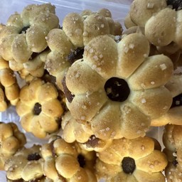 ขนมใส้สัปะรด