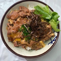 ข้าวหมูด้ง