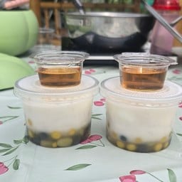 บัวลอยไข่หวานมะพร้าวอ่อน.. ทับทิมกรอบใส้แห้ว(สมหวัง) ซุ้มบัวลอยไข่หวานมะพร้าวอ่อน(บ้านหลังเขียวขายไก่)