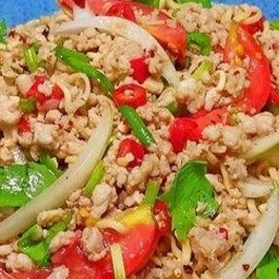 ยำหมูสับ