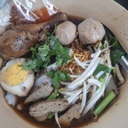 ก๋วยจับไก่.เนื้อวัวฮาลาล100%.โจ๊กไก่.เนื้อวัวฮาลาลล100%