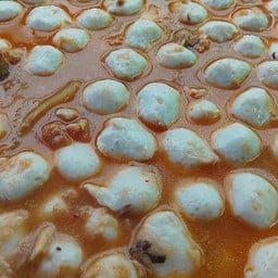 ขนมจีนน้ำยาตลาดร่วมเจริญ