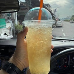 น้ำตาลสด หน้าเพชรอุดมพร