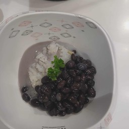 ข้าวเหนียวถั่วดำ