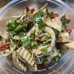 ยำขนมจีนปลาทูหมูยอ