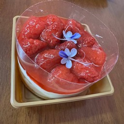 สตอเบอร์รี่ชีสพาย