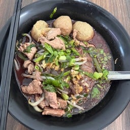 ก๋วยเตี๋ยวนำชัย (สาขาเพชรเกษม 114)