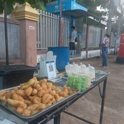 ปาท่องโก๋กลมเกลียว