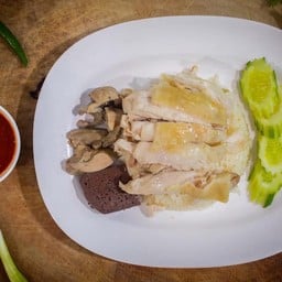 ข้าวมันไก่ต้มพิเศษ