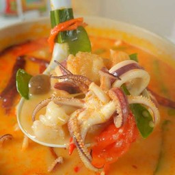 ต้มยำทะเลรวมมิตรน้ำข้น (พร้อมถ้วย)