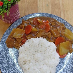 ข้าวแกงกะหรี่หมูสไลด์