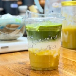 ICED MANGO MATCHA LATTE