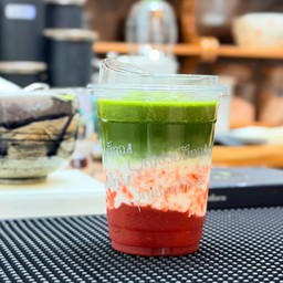 ICED STRAWBERRY MATCHA LATTE