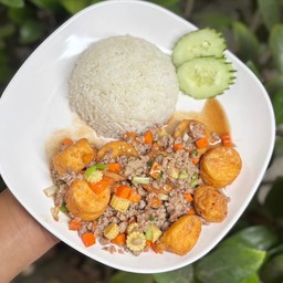 เต้าหู้ทรงเครื่องราดข้่าว