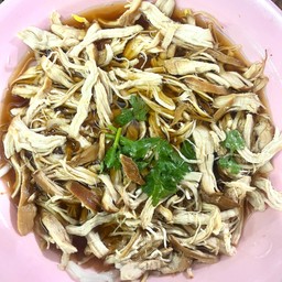 ก๋วยเตี๋ยวไก่ฉีก